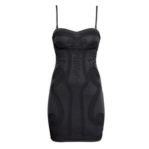 Black dress w/embroidered detail & sweetheart neck